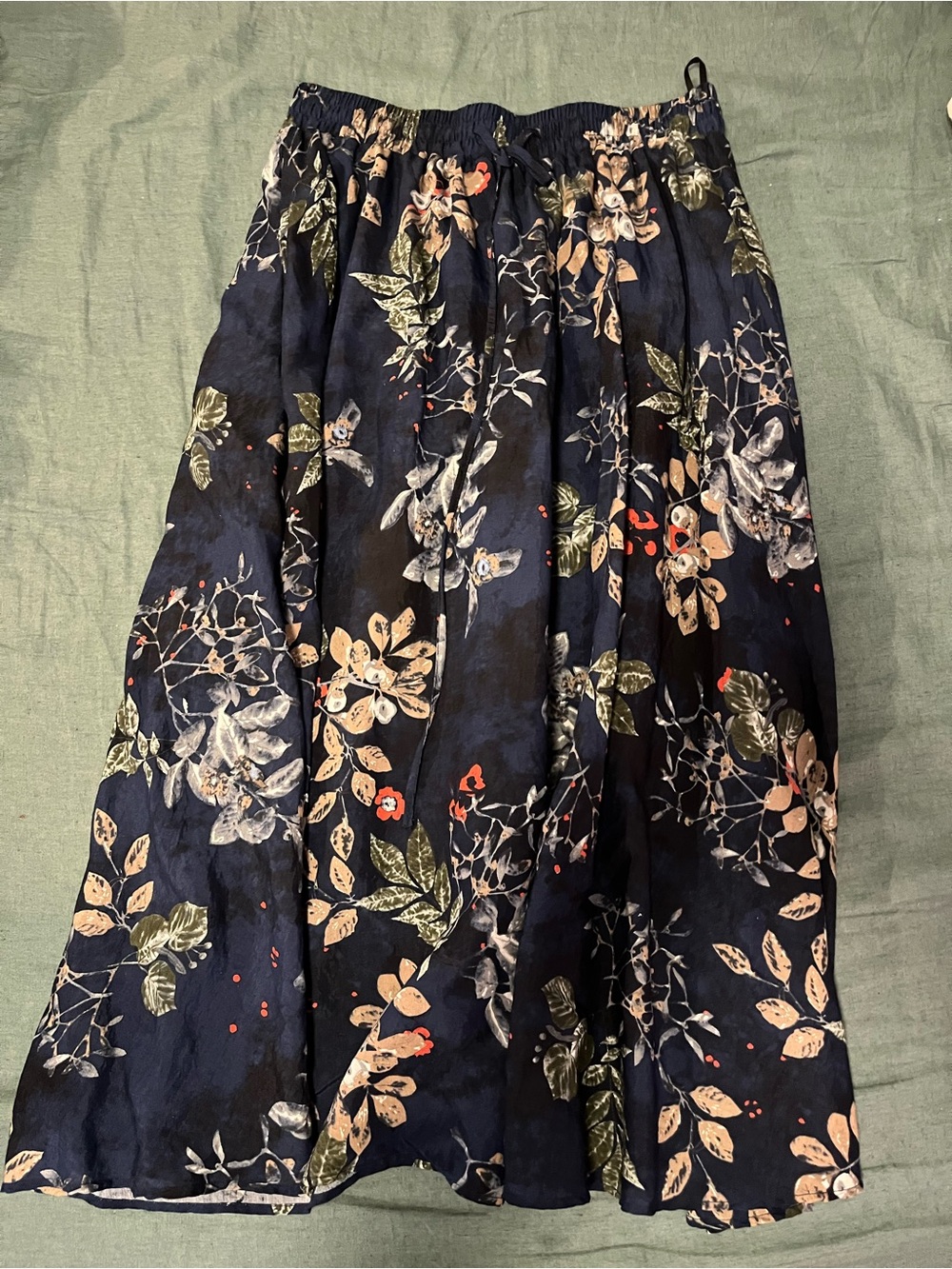 Women’s Navy Floral Midi Skirt